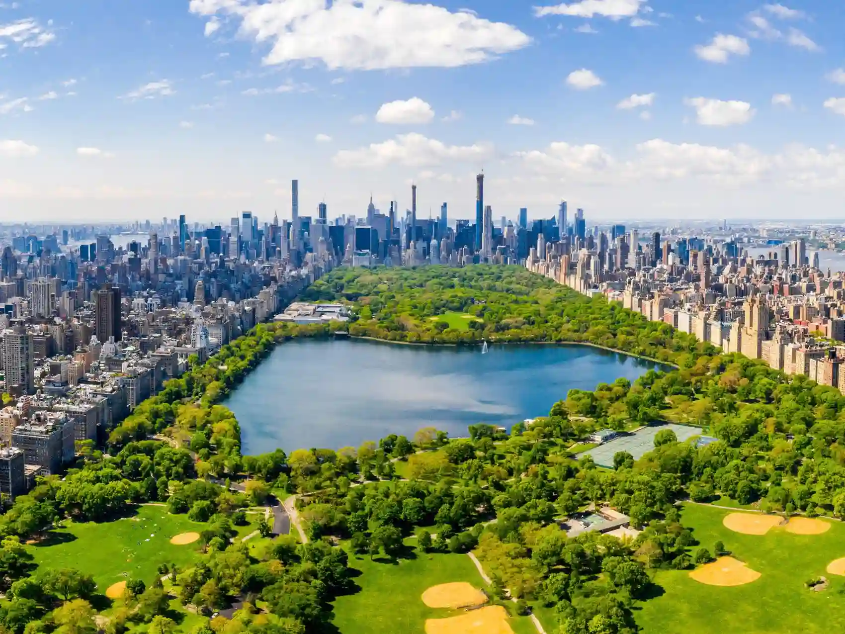 This image has an empty alt attribute; its file name is Central-Park-New-York-City.webp