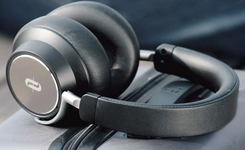 Best Microphone/Calls on the Go – TaoTronics SoundSurge 46