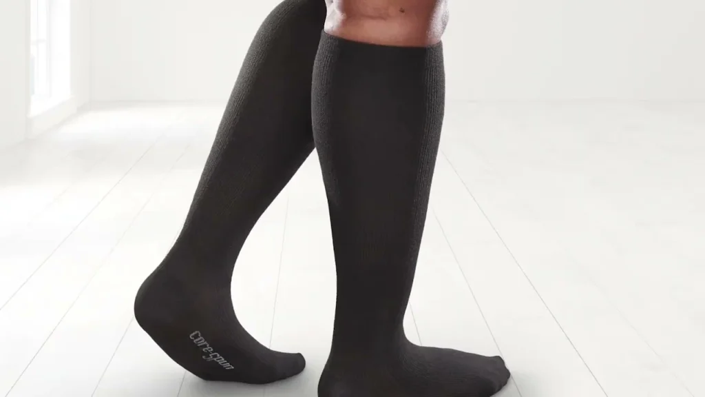 Best for Dress Shoes: 15–25 mmHg PC Dress Socks